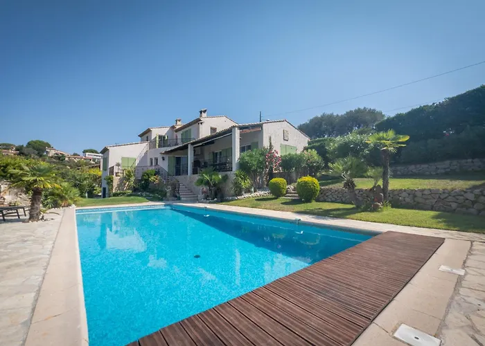 Bellet Villa *